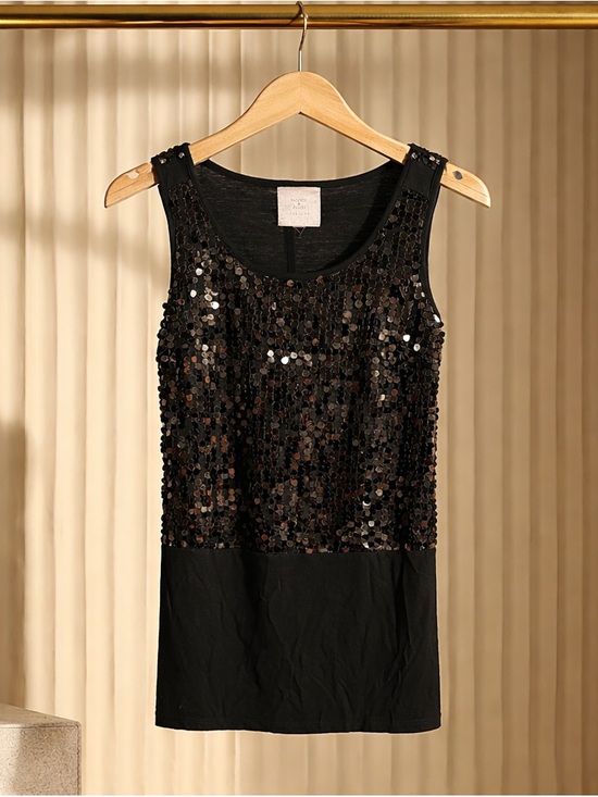 Romeo & Juliet Couture Dresses & Skirts - Romeo & Juliet Couture Black Sequin Mini Dress